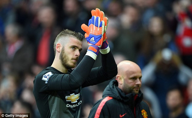 De Gea chào từ biệt CĐV M.U?