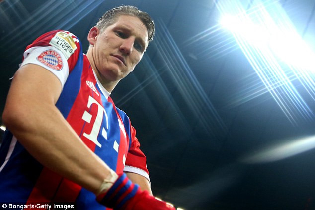 Schweinsteiger trên đường gia nhập M.U.