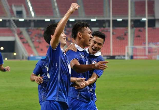 U23 Thái Lan liên tiếp nhận những khoản tiền thưởng khủng.