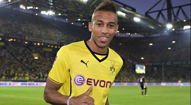 Aubameyang đã tính chuyện rời Dortmund.