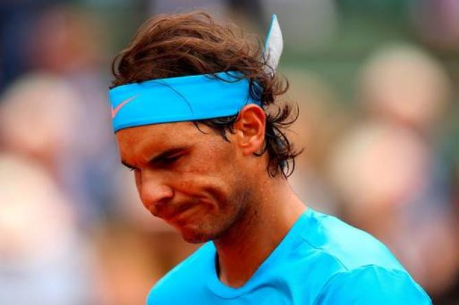 Nadal tụt dốc không phanh.