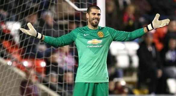 Valdes chưa thể rời M.U.