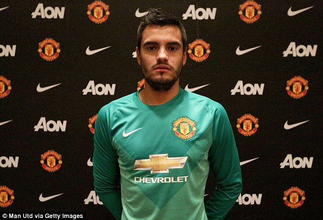 Romero là tân binh thứ 5 của M.U trong hè này.