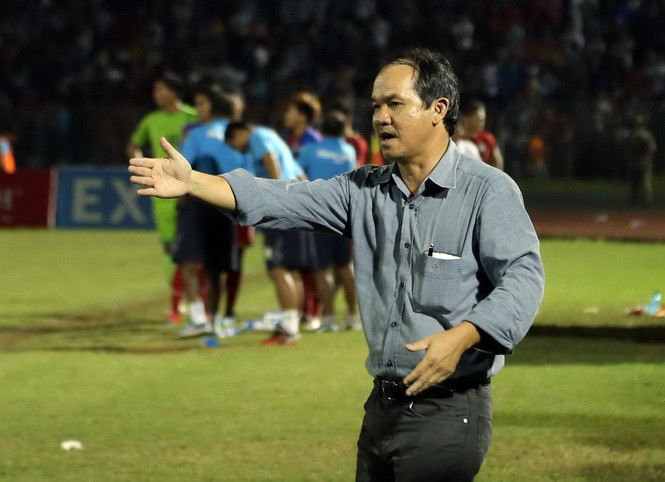 Bầu Đức tốn bộn tiền vì ngoại binh kém chất lượng.