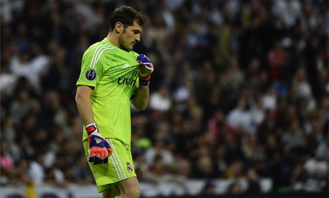 Casillas chửi tục đối với các CĐV nhà.