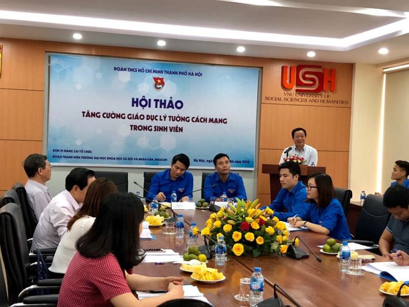 Bí thư T.Ư Đoàn Nguyễn Ngọc Lương và Phó Bí thư Thành Đoàn Hà Nội chủ trì buổi hội thảo.