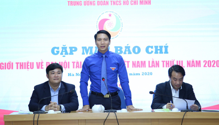 Anh Nguyễn Ngọc Lương, Bí thư T.Ư Đoàn, Chủ tịch Hội đồng Đội T.Ư thông tin về Đại hội Tài năng trẻ Việt Nam lần thứ III. Ảnh: Lâm Đăng Hải