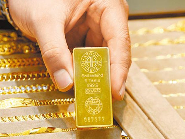 Giá vàng SJC tiếp tục ổn định