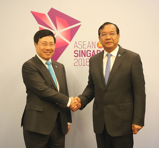 Phó Thủ tướng Bộ trưởng Ngoại giao Phạm Bình Minh cuộc gặp với Phó Thủ tướng, Bộ trưởng Ngoại giao Campuchia Prak Sokhonn. Ảnh: BNG VN 