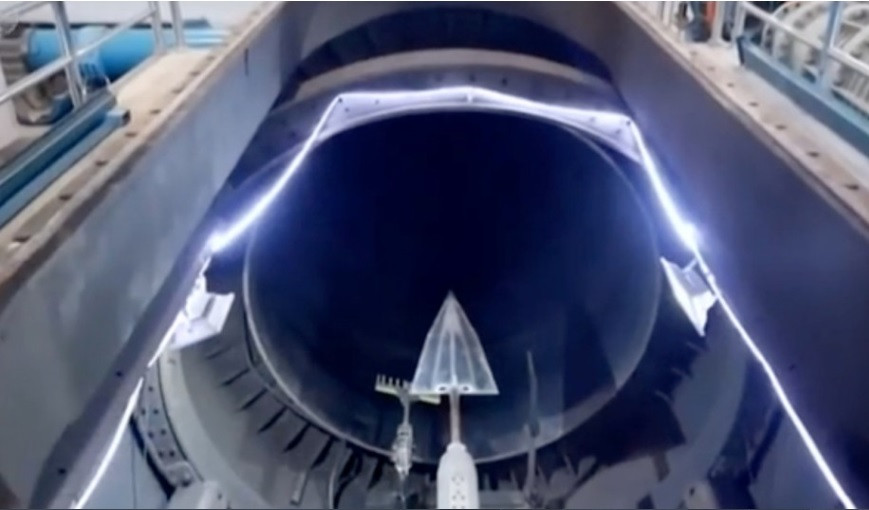 Hình ảnh tên lửa siêu thanh DF-17 của Trung Quốc trong một lần phóng thử nghiệm. 