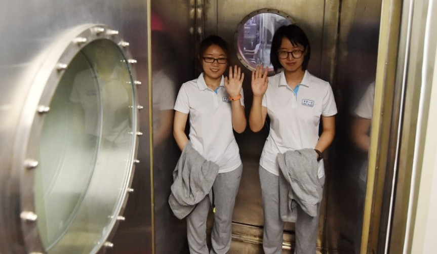 Các sinh viên Trung Quốc sẽ sống thử nghiệm 200 ngày trên không gian.Ảnh: SCMP
