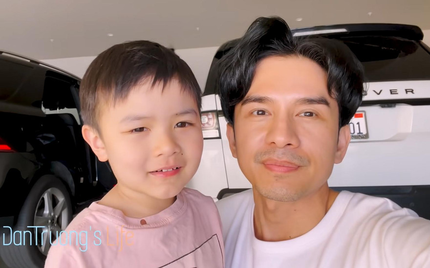 Con trai Đan Trường vỡ òa vì bố trở về Mỹ sau thời gian dài xa cách do dịch COVID-19
