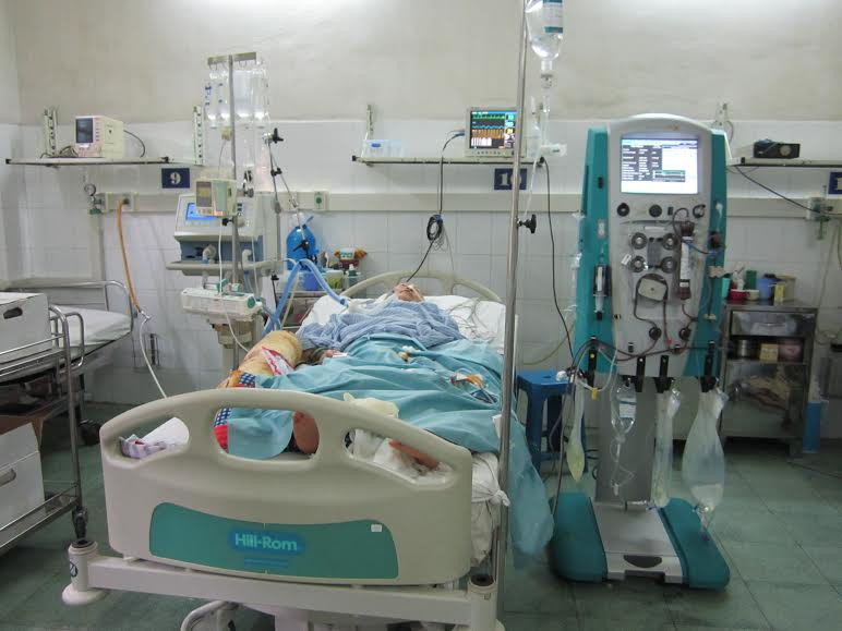  Prismasol B0 là thuốc rất cần thiết sử dụng trong phương pháp lọc máu/thẩm tách máu liên tục, dùng trong cấp cứu các bệnh nhân nặng có nguy cơ tử vong cao tại các khoa hồi sức tích cực như suy thận, suy gan, rối loạn đông máu, ngộ độc cấp nặng…Ảnh minh h