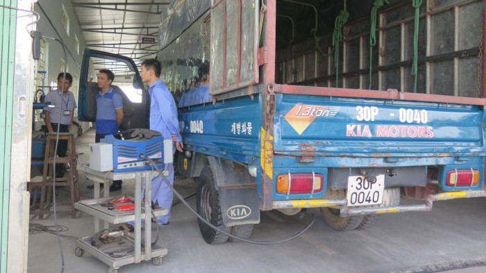 Nhiều phương tiện sử dụng nhiên liệu diesel không đạt tiêu chuẩn khí thải. Ảnh minh hoạ.