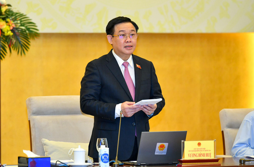 Chủ tịch Quốc hội Vương Đình Huệ phát biểu tại hội nghị trực tuyến ngày 18/5. Ảnh Như Ý