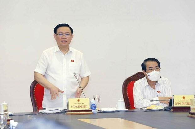 Chủ tịch Quốc hội Vương Đình Huệ làm việc với Ban Dân nguyện. Ảnh TTXVN