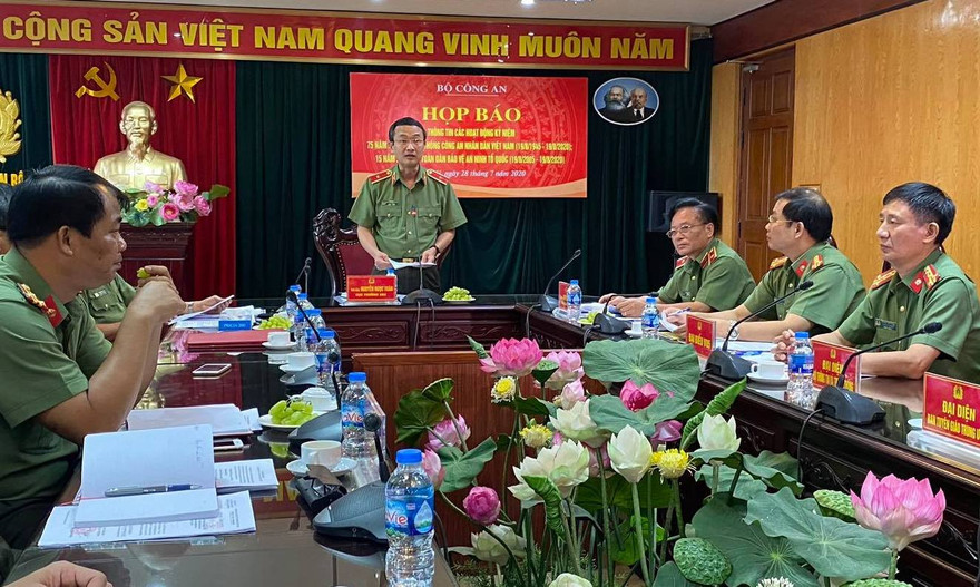 Lãnh đạo Cục Công tác Đảng và công tác Chính trị thông tin về các hoạt động kỷ niệm