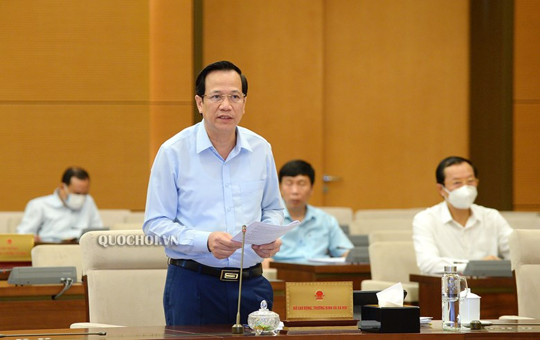 Bộ trưởng Bộ LĐTBXH Đào Ngọc Dung. Ảnh QH