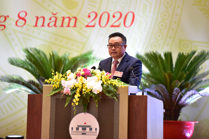 Tân Bí thư Đảng ủy cơ quan VPQH Trần Sỹ Thanh phát biểu bế mạc Đại hội. Ảnh Báo ĐBND 