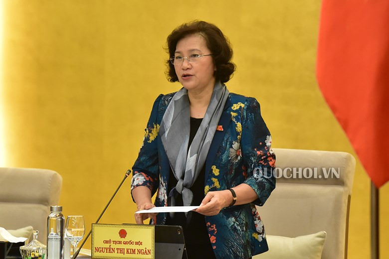 Chủ tịch Quốc hội Nguyễn Thị Kim Ngân đề nghị các cơ quan thay đổi phương thức làm việc, sớm gửi tài liệu các dự án phục vụ phiên họp.