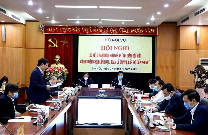 Quảng cảnh hội nghị