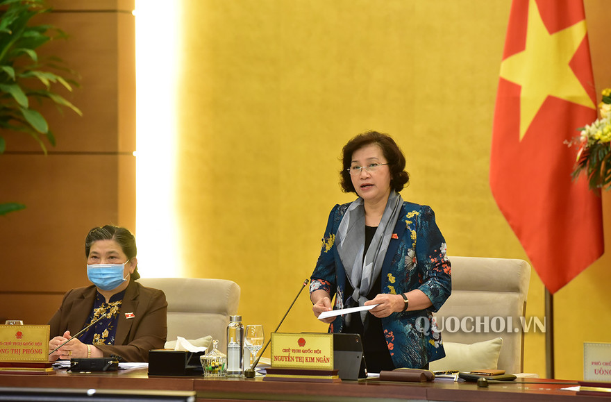 Chủ tịch Quốc hội phát biểu tại phiên họp Uỷ ban Thường vụ Quốc hội. Ảnh QH