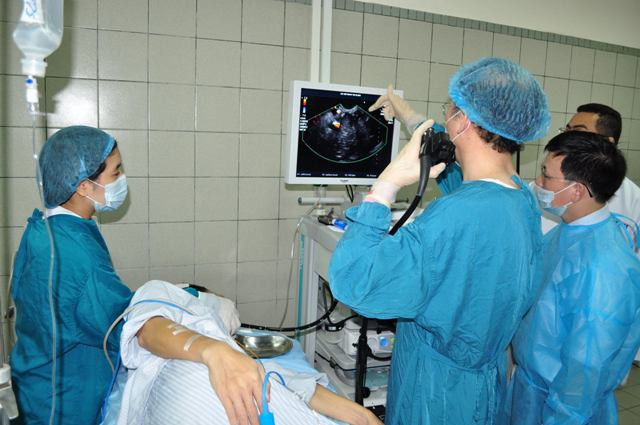 Hệ thống nội soi hiện đại tại Trung tâm Nội soi tiêu hóa Việt Nam - Nhật Bản (Khoa Tiêu hóa, BV Bạch Mai) giúp phát hiện sớm các bệnh lý đường tiêu hóa. Ảnh: BV Bạch Mai