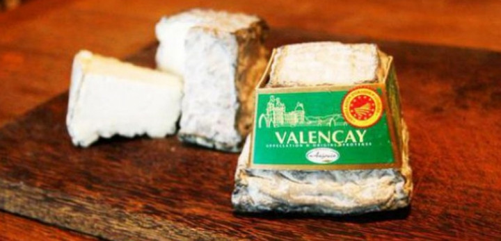 Phomai nhập khẩu từ Pháp về Việt Nam với tên gọi VALENCAY AOC AFFINE HARDY 220G