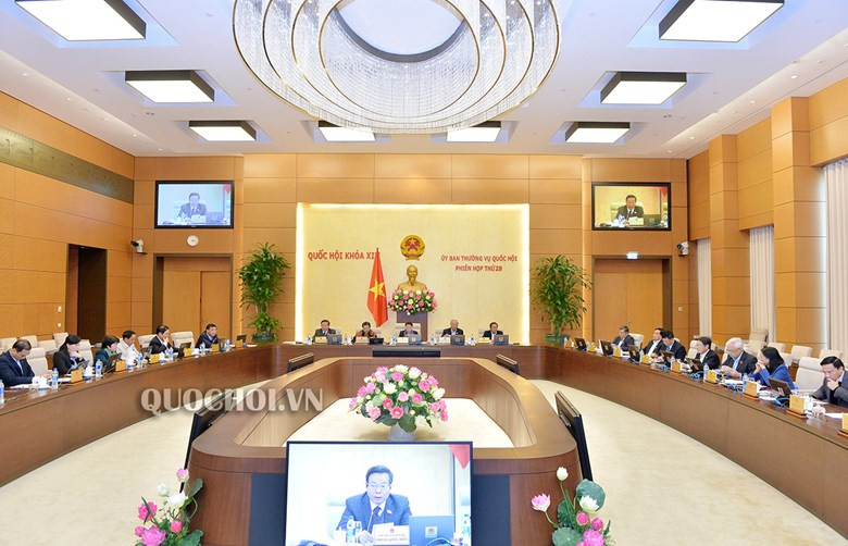 Uỷ ban Thường vụ Quốc hội đã thông qua dự thảo Nghị quyết hướng dẫn một số hoạt động của Hội đồng nhân dân.