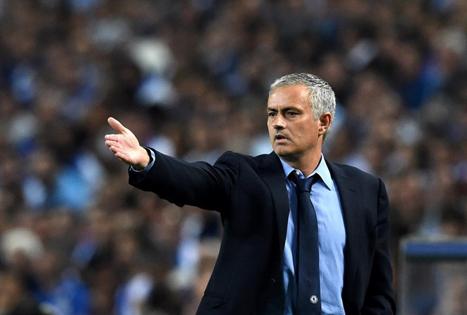HLV Mourinho muốn có thêm 1 tiền vệ cánh và 1 tiền vệ phòng ngự.