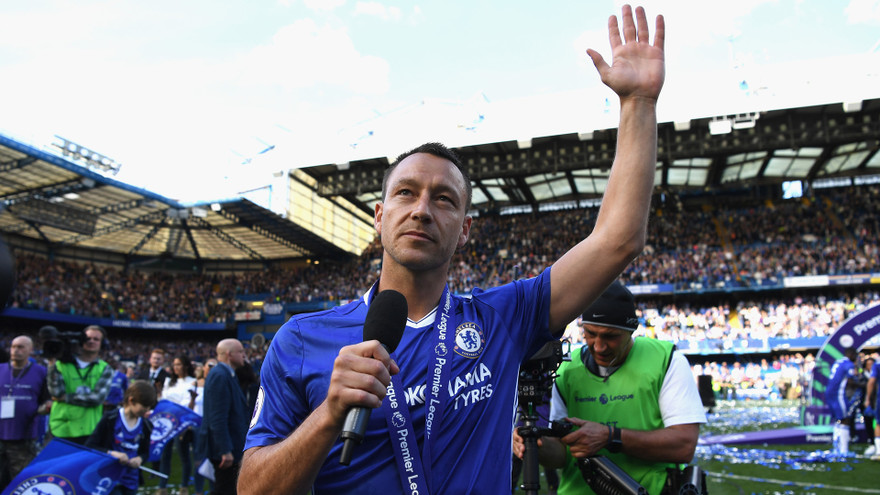 John Terry gia nhập Aston Villa.
