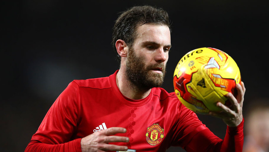 Mata chia sẻ cảm giác lần đầu tiên đá phản lưới nhà.