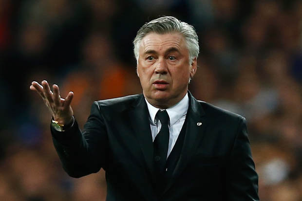HLV Ancelotti “trách móc” trọng tài.