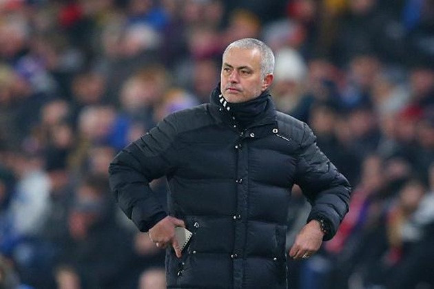 HLV Jose Mourinho hé lộ kế hoạch mua sắm của M.U trong hè 2017.