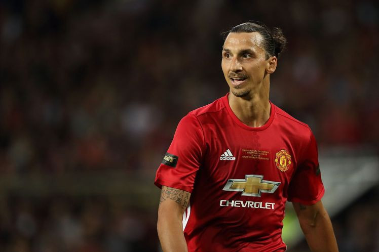 Ibrahimovic chuẩn bị mở tiệc chia tay M.U.