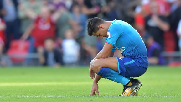 Alexis Sanchez cự tuyệt thi đấu cho Arsenal?