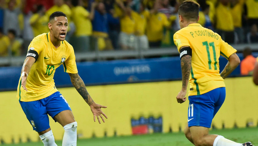 Neymar muốn Coutinho cùng gia nhập PSG với mình.