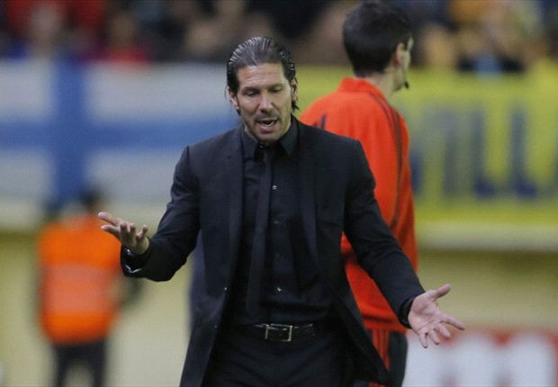 HLV Simeone thất vọng khi Atletico Madrid thảm bại trước Real Madrid.