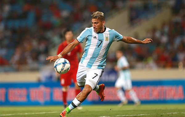 Marcelo Torres tức giận tấn công nhân viên khách sạn.