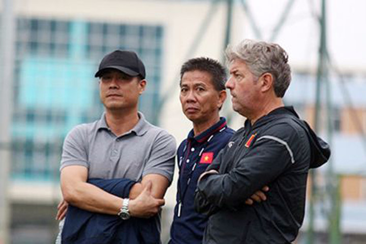 Giám đốc Kỹ thuật Jurgen Gede khuyên VFF đặt niềm tin vào HLV nội.