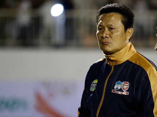 HAGL vẫn tin tưởng HLV Nguyễn Quốc Tuấn.
