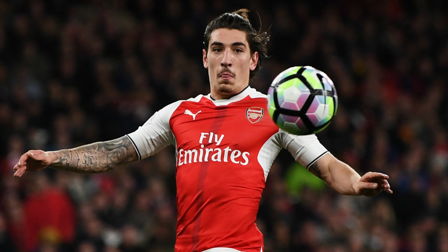 Barcelona muốn Bellerin nhanh chóng quyết định tương lai.