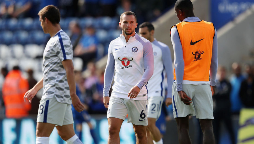 Danny Drinkwater chưa thể ra sân cùng Chelsea vì dính chấn thương.