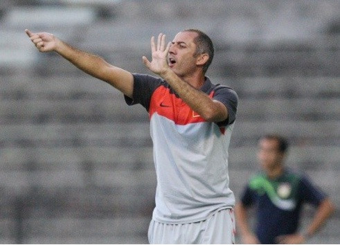 HLV Graechen không hài lòng với U19 HAGL 