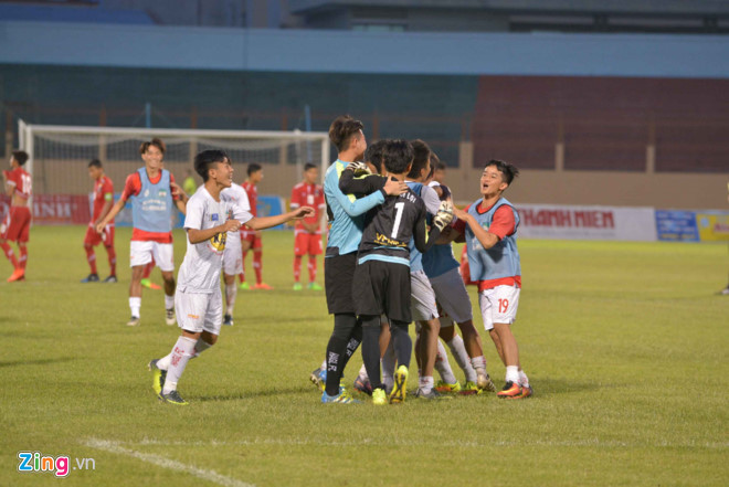 Niềm vui của các cầu thủ U19 HAGL.