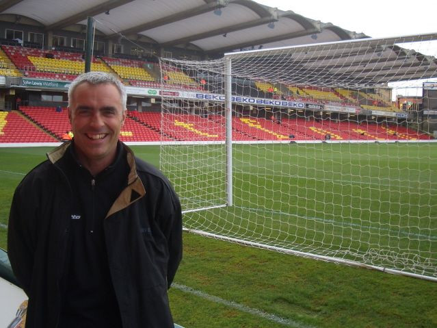 HLV Darren Bazeley dè chừng U20 Việt Nam.