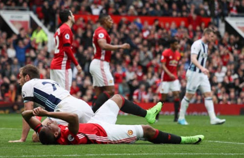 M.U mất 3 ngôi sao đến hết mùa vì chấn thương.