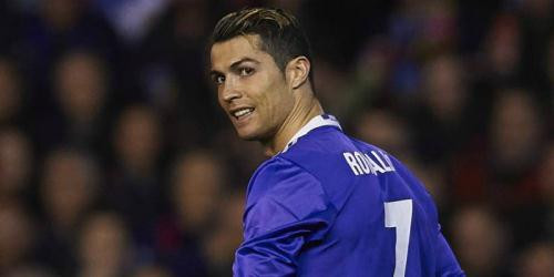Ronaldo văng tục ở trận đấu với Valencia.