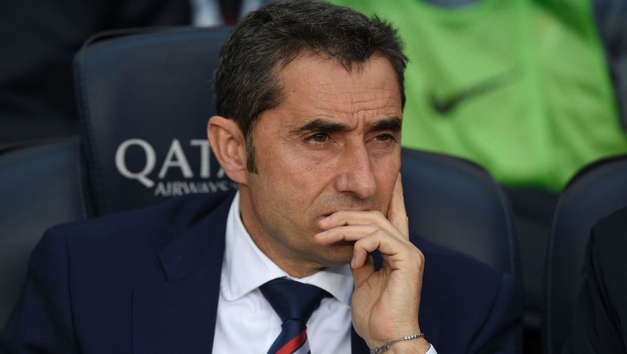 HLV Valverde đã yêu cầu Barcelona “nổ 3 bom tấn”.