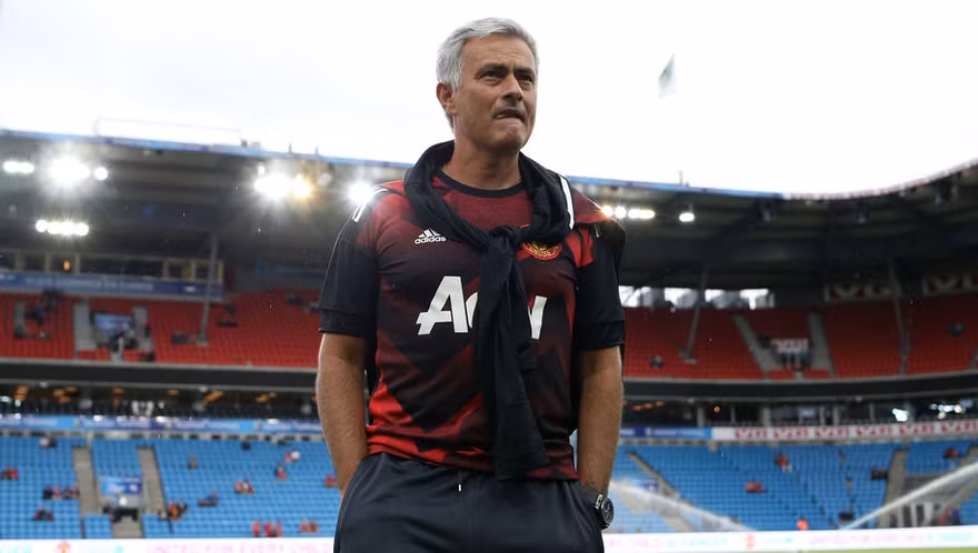 HLV Jose Mourinho.